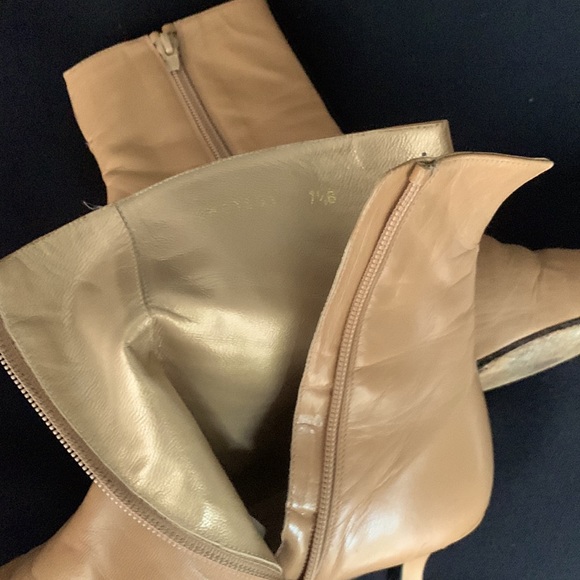 STUART WEITZMAN Leather Heeled Boots - Picture 5 of 7